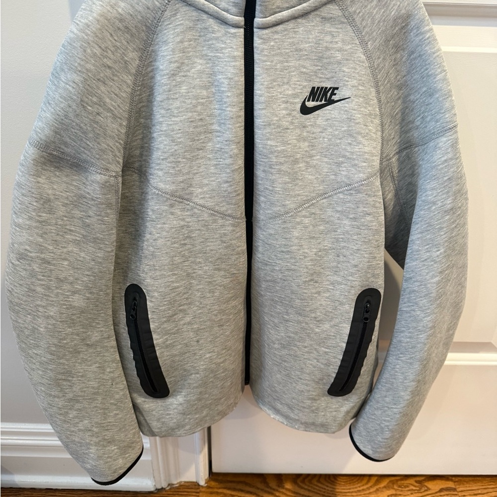 Nike Boys’ Tech Fleece Full Zip Sweatshirt